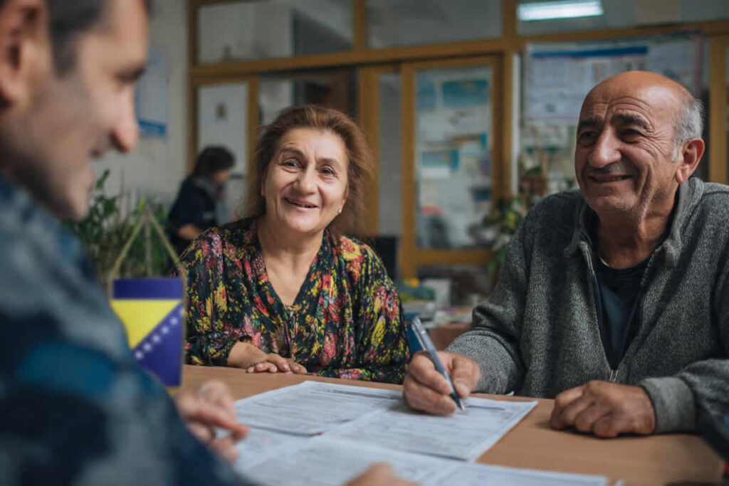 socijalna pomoć vrste iznosi uslovi novac starije osobe invalidi demobilisani borci jednokratna kancelarija dokumenta centar za socijalni rad