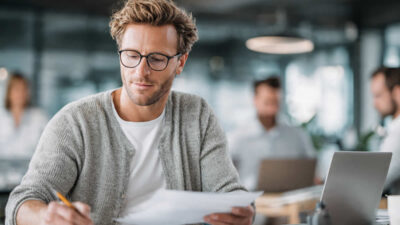 prijava za pripravnički staž dokumenti rokovi greške cv diploma molba kancelarija muškarac motivaciono pismo obrazovanje uvjerenje