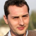 Ovaj Bosanac zbog svog imena hit na Balkanu: Pop nije hteo da mu krsti decu kad je čuo kako se zove, policija mu prašta prekršaje, tek da vidite imena braće Ovaj Bosanac zbog svog imena hit na Balkanu: Pop nije hteo da mu krsti decu kad je čuo kako se zove, policija mu prašta prekršaje, tek da vidite imena braće - featured image