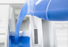 Nikako puna pregrada, ova količina je najbolja: Koliko omekšivača treba dodati u mašinu za veš kada peremo odeću?